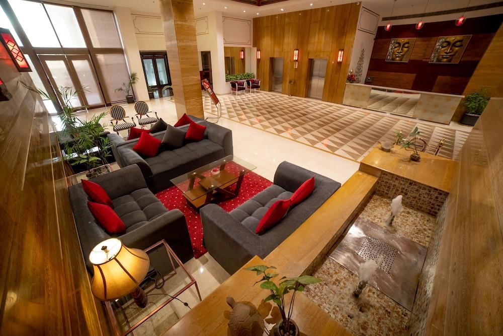 Ramada By Wyndham Jaipur Jaisinghpura Hotel Eksteriør billede