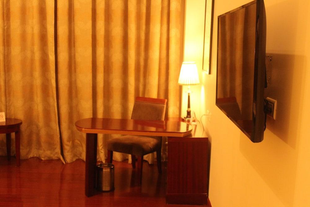 Ramada By Wyndham Jaipur Jaisinghpura Hotel Eksteriør billede