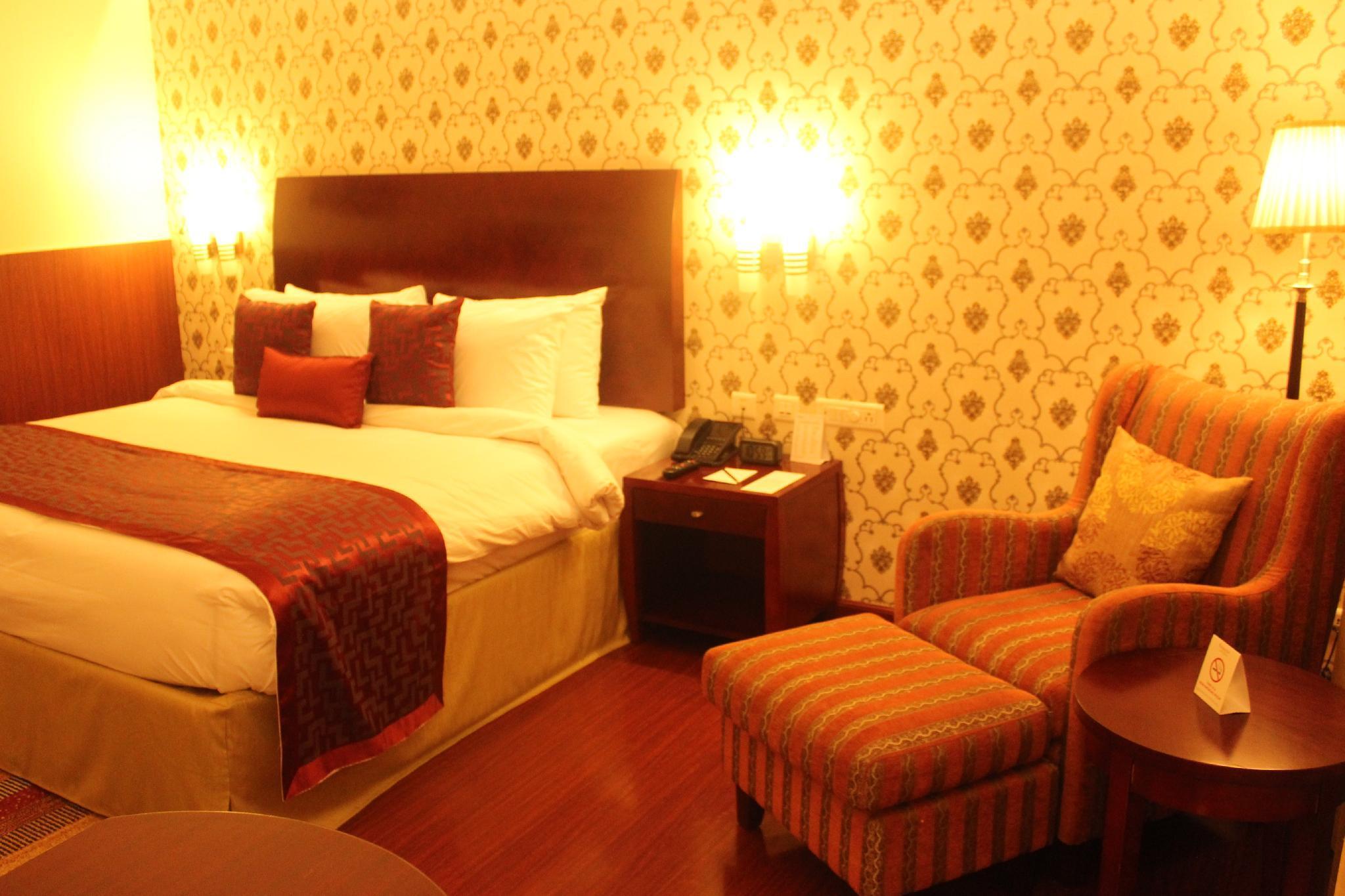 Ramada By Wyndham Jaipur Jaisinghpura Hotel Eksteriør billede